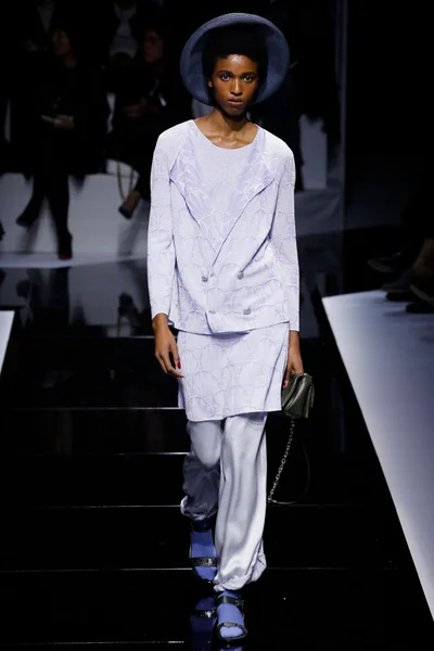 Look 76